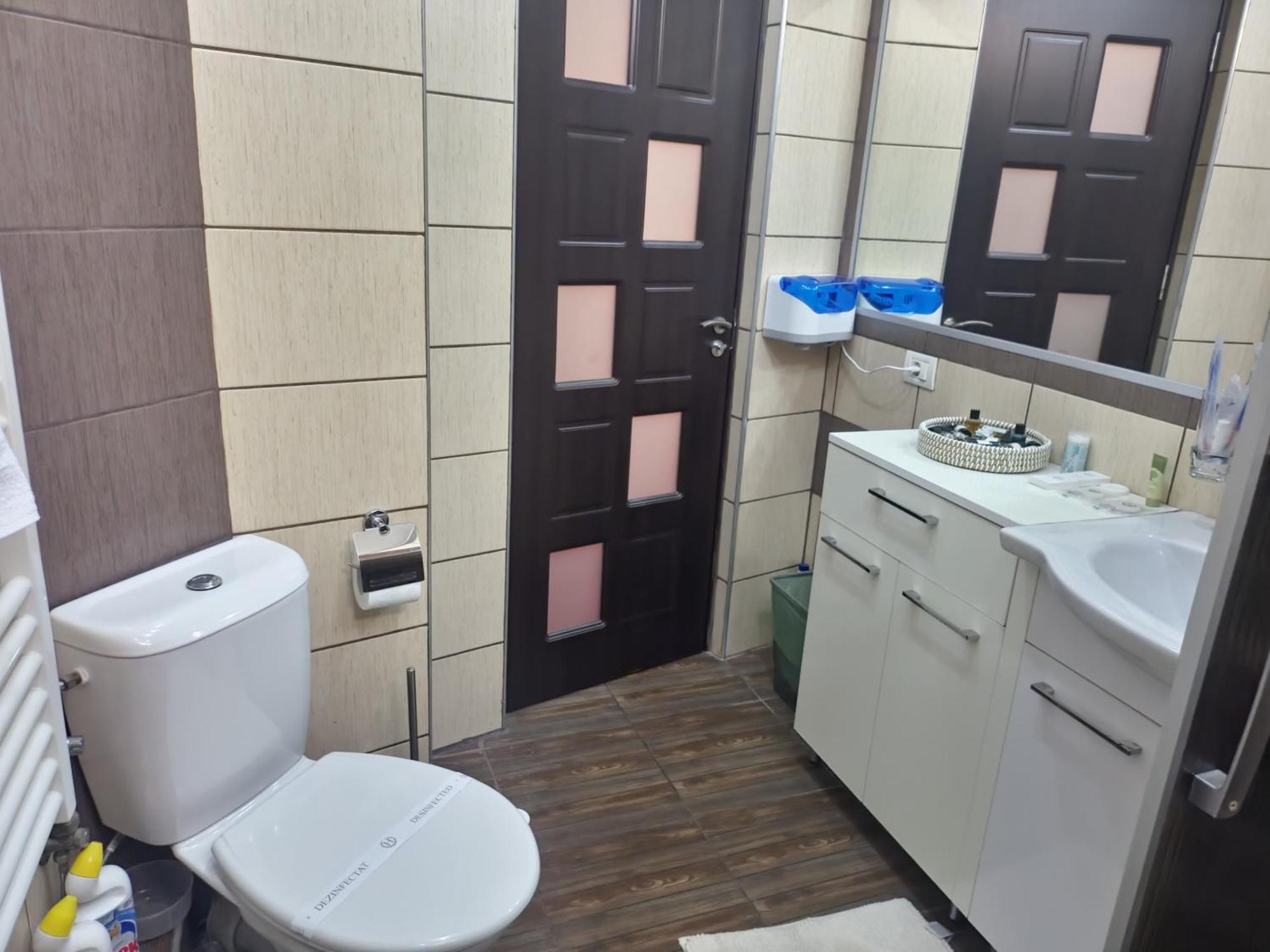 Aparthotel Yanis Букурещ Екстериор снимка