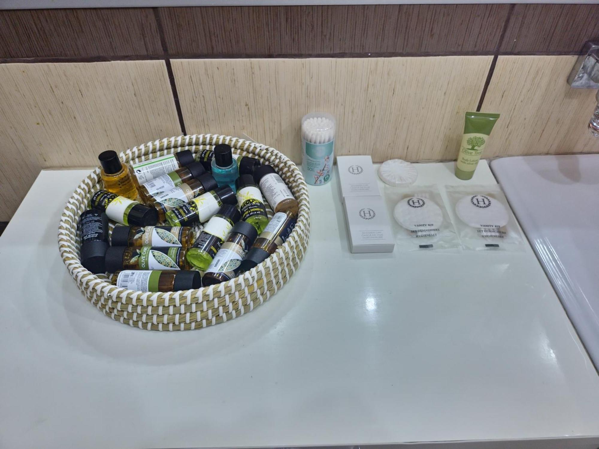 Aparthotel Yanis Букурещ Екстериор снимка
